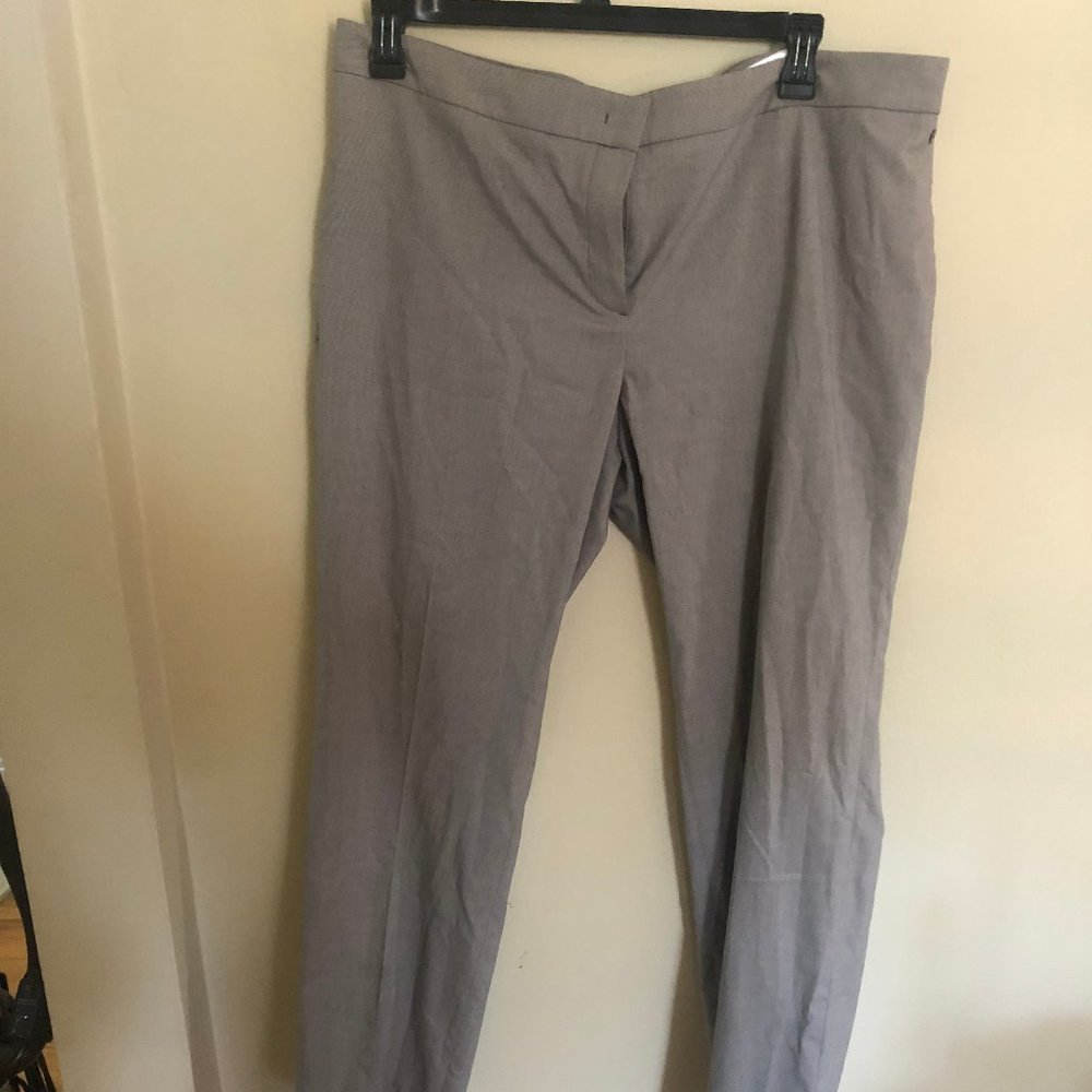 Tan/black trousers from Rosner in size 16 (US)